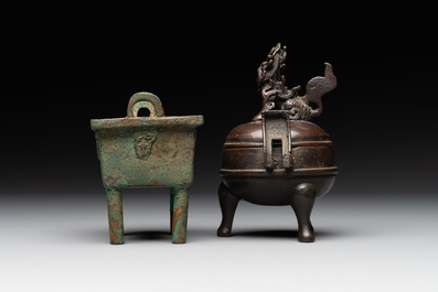Two Chinese archaistic miniature bronze censers, one with cover, 'ding 鼎', Song