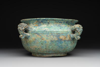 A Chinese archaic bronze water basin, 'Jian', Eastern Zhou dynasty/Spring and Autumn period