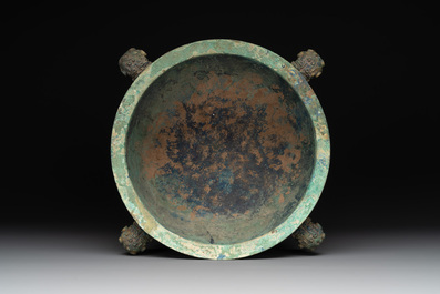 A Chinese archaic bronze water basin, 'Jian', Eastern Zhou dynasty/Spring and Autumn period