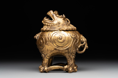 A finely cast Chinese gilt bronze 'luduan' incense burner and cover, Ming, 15/16th C.