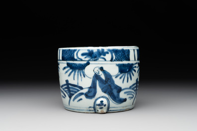 A Chinese blue and white 'kraak' porcelain censer with figures in a landscape, Wanli
