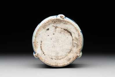A Chinese blue and white 'kraak' porcelain censer with figures in a landscape, Wanli