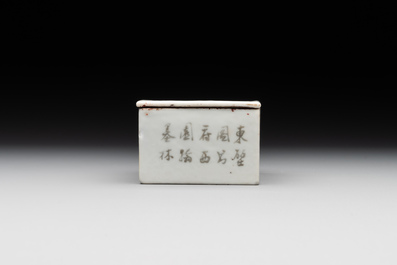 A collection of six Chinese blue and white, famille rose and verte wares, Kangxi and Tongzhi mark, 19/20th C.