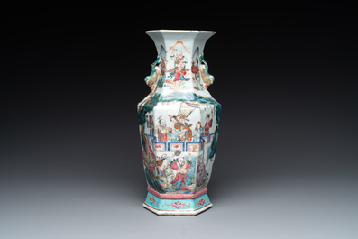 A collection of six Chinese blue and white, famille rose and verte wares, Kangxi and Tongzhi mark, 19/20th C.