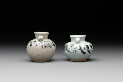 A collection of five Chinese blue and white jarlets, Yuan