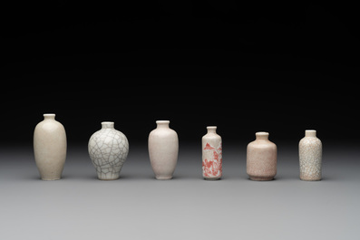 Six various Chinese ge-type and copper-red snuff bottles, 19th C.