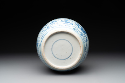 A Chinese blue and white 'dragon and phoenix' jar, Yongzheng