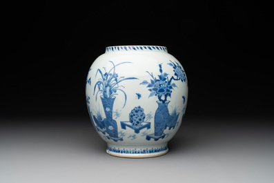 A fine Chinese blue and white 'antiquities' jar, Jiajing mark, Transitional period