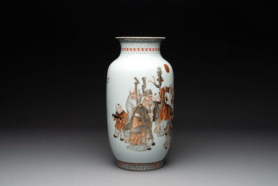A Chinese gilt-decorated iron-red and grisaille lantern-shaped vase, signed Zhou Xiangpu 周湘浦, Ya Wan Zhen Cang 雅玩珍藏 mark, 20th C
