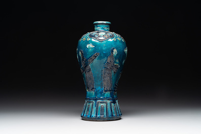 A fine Chinese Fahua 'meiping' vase with figural design, Ming