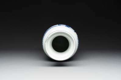 A Chinese blue and white rouleau vase with narrative design, Kangxi