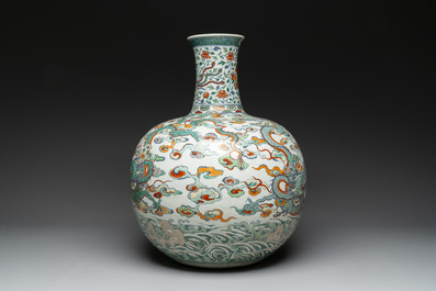 A large Chinese doucai globular 'dragon and phoenix' vase, Xuande mark, 18/19th C.