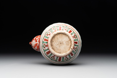 A Chinese Swatow green- and red-enamelled kendi with ornamental design, Ming