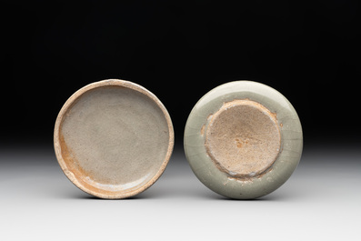 A Chinese Longquan celadon box and cover with anhua floral design, Song