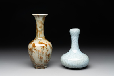 A Chinese flamb&eacute;-glazed vase and a ge-type garlic-mouth vase, 19th C.
