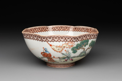 A Chinese famille rose octagonal eggshell bowl with figural design, Qianlong mark, 20th C.