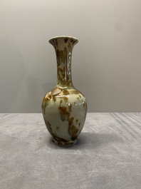 A Chinese flamb&eacute;-glazed vase and a ge-type garlic-mouth vase, 19th C.
