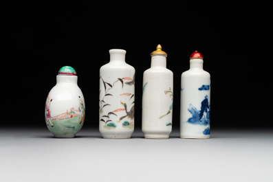 Four Chinese famille rose, verte and blue and white snuff bottles, Qianlong mark, 19/20th C.