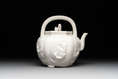 A large Chinese Dehua blanc de Chine wine pot, Kangxi