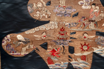 A fine Chinese embroidered silk 'Eight Immortals' cloth, 19/20th C.