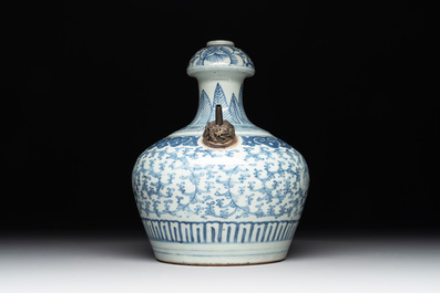 An unusual Chinese blue and white kendi, inscribed Tjienbielcie Tjantjekeng Surabaya, 19th C.