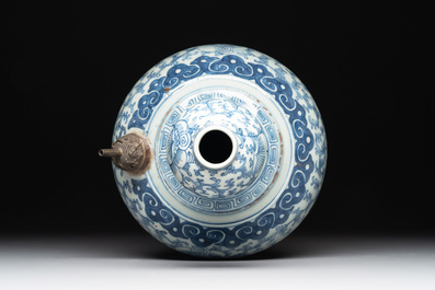An unusual Chinese blue and white kendi, inscribed Tjienbielcie Tjantjekeng Surabaya, 19th C.