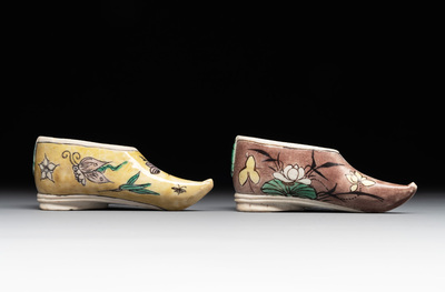 Two Chinese sancai-glazed shoes with flowers and butterflies design, Kangxi