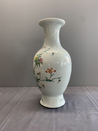 A Chinese famille rose vase with floral design, Qianlong mark, 19/20th C.