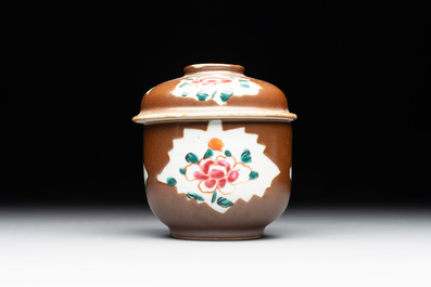 A varied collection of Chinese blue and white, and famille rose tea wares, Qianlong