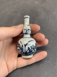 A varied collection of 13 Chinese famille rose, blue and white wares, Transitional period/19th C.
