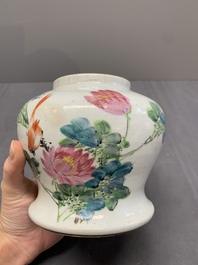 A varied collection of nine Chinese famille rose wares, 19/20th C.