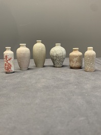 Six various Chinese ge-type and copper-red snuff bottles, 19th C.