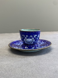 A pair of Chinese Canton enamel 'double happiness 囍' trembleuse cups and saucers, Qianlong/Jiaqing