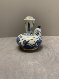 A Chinese blue and white 'kraak' porcelain 'bird' kendi, Wanli