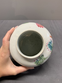 A varied collection of nine Chinese famille rose wares, 19/20th C.
