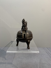 Two Chinese archaistic miniature bronze censers, one with cover, 'ding 鼎', Song