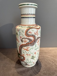 A Chinese famille verte 'dragon and phoenix' rouleau vase, 19/20th C.