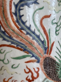 A Chinese famille verte 'dragon and phoenix' rouleau vase, 19/20th C.