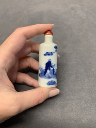 Four Chinese famille rose, verte and blue and white snuff bottles, Qianlong mark, 19/20th C.