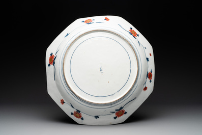 A rare and large Imari-style octagonal dish, Meissen, 18th C.