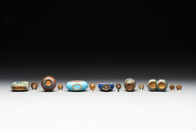 Six Chinese cloisonn&eacute; snuff bottles, 19/20th C.
