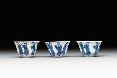 A collection of 17 Chinese blue and white wares, Kangxi/Qianlong