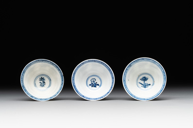 A collection of 17 Chinese blue and white wares, Kangxi/Qianlong
