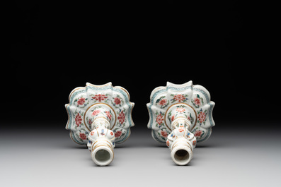 A pair of rare Chinese export famille rose candlesticks with floral design, Yongzheng/Qianlong