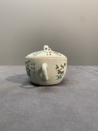 A varied collection of seven Chinese famille rose, verte and monochrome wares, 19th C.