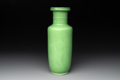 A Chinese lime-green-glazed rouleau vase, 19th C.