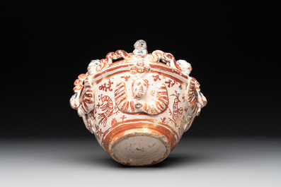 A rare Hispano-Moresque lustre-glazed basket and a porringer, 16/17th C.