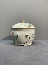 A varied collection of seven Chinese famille rose, verte and monochrome wares, 19th C.