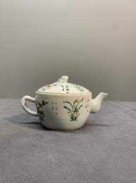 A varied collection of seven Chinese famille rose, verte and monochrome wares, 19th C.