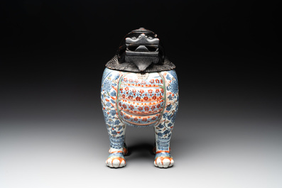 A rare Chinese wucai 'luduan' incense burner with wooden cover, Ming, 16/17th C.